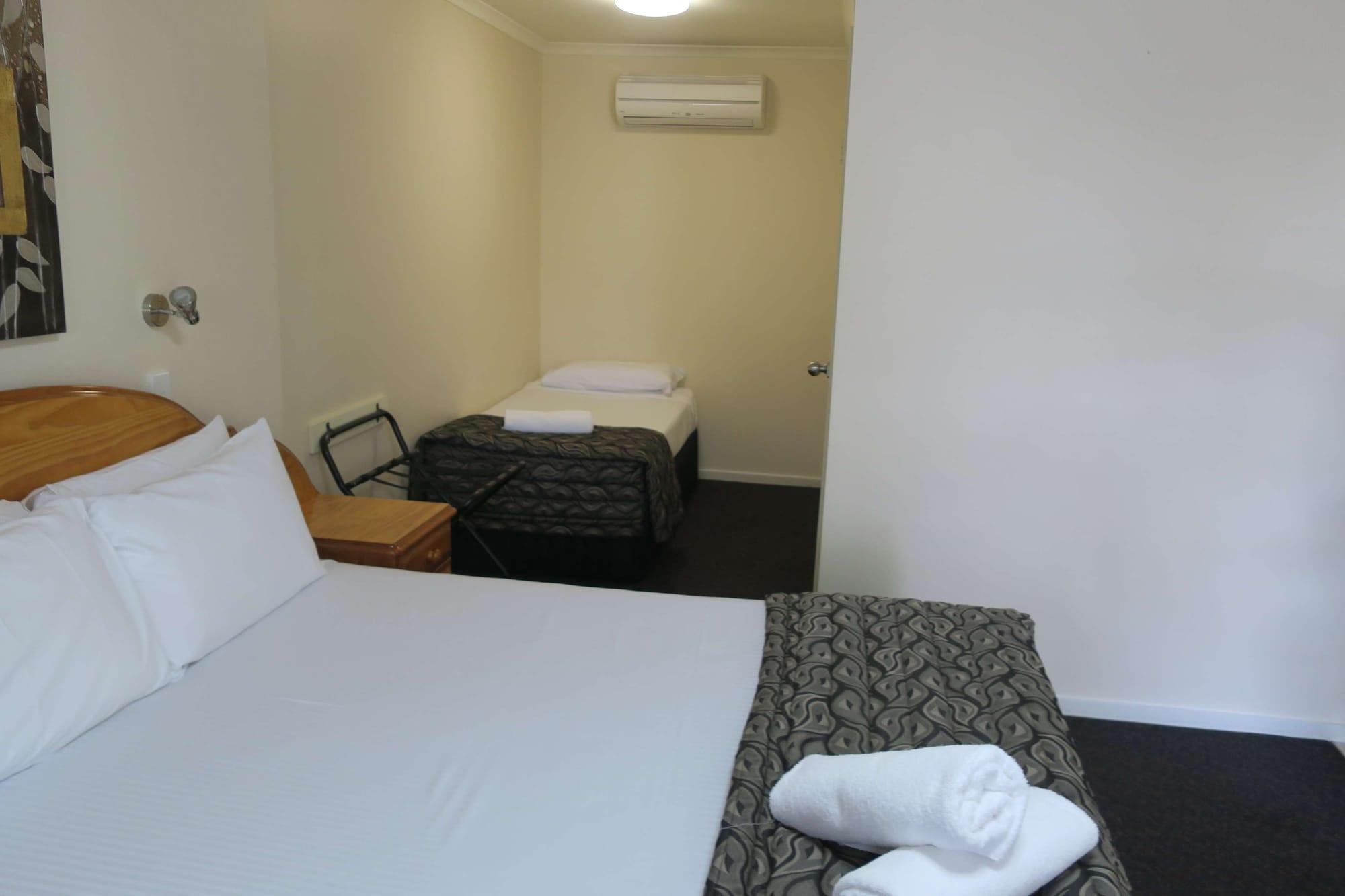 Western Gateway Motel 4*