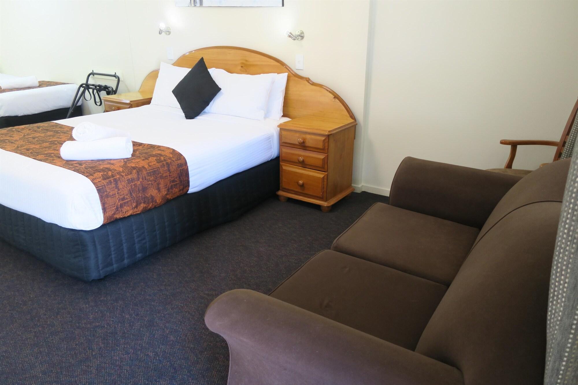 Western Gateway 4*