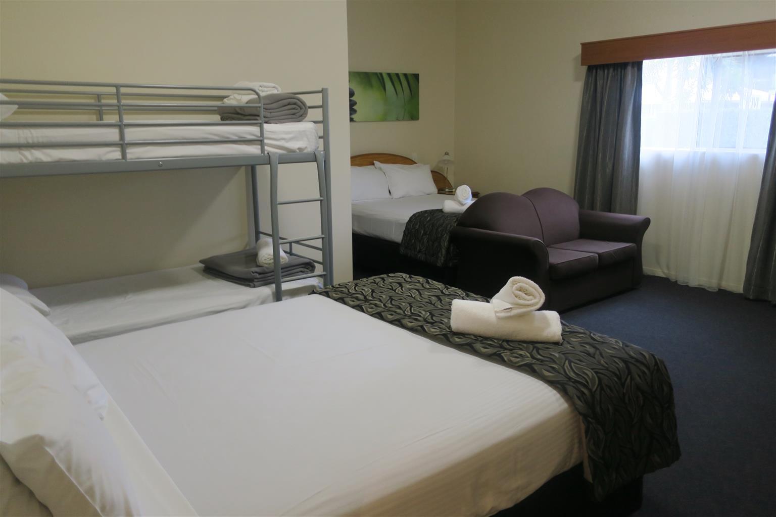 Western Gateway Motel 4*